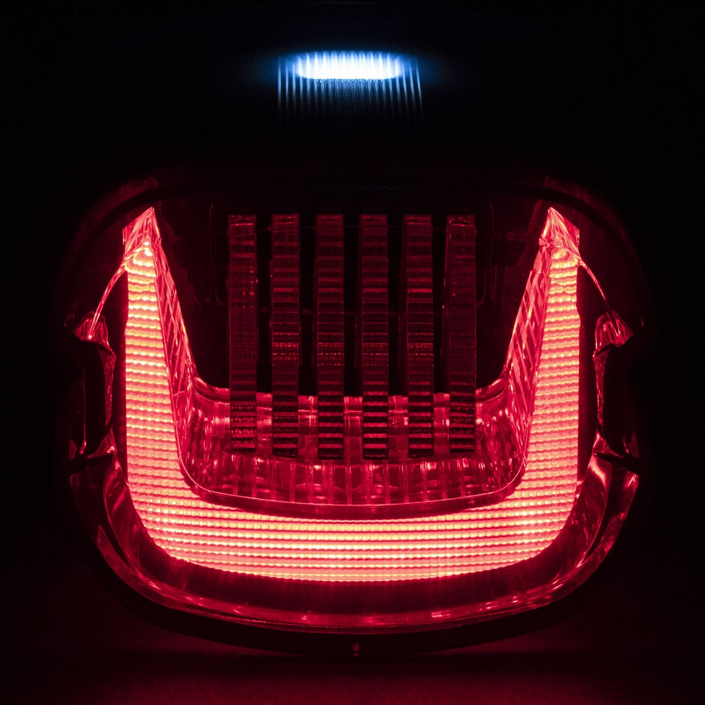 HOGWORKZ® Smoke燻黑 Uproar LED 3合1 尾燈 (煞車燈+牌照登+流水式方向燈)