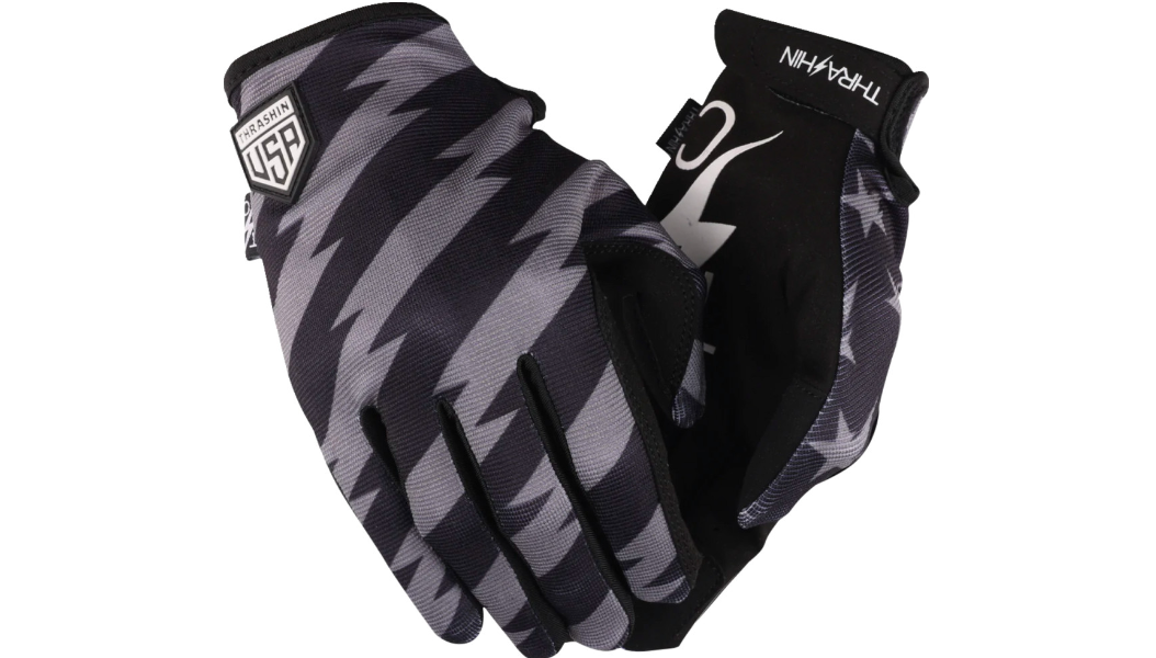 THRASHIN SUPPLY CO. Stars & Bolts Stealth Gloves 閃電與星型手套