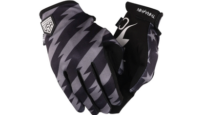 THRASHIN SUPPLY CO. Stars & Bolts Stealth Gloves 閃電與星型手套